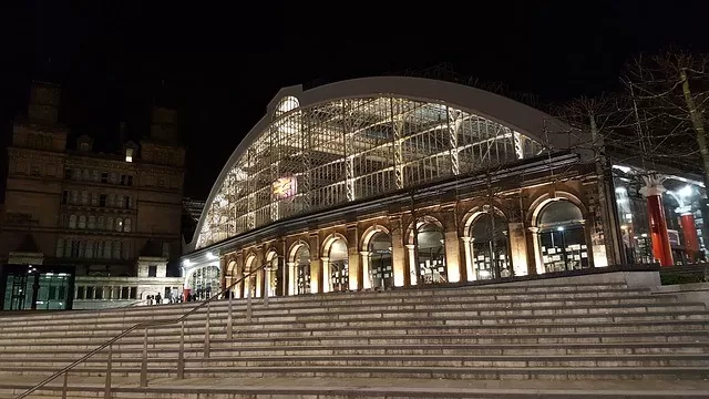 Adventures in Europe | Planning your visit to Liverpool | How to get there and where to stay