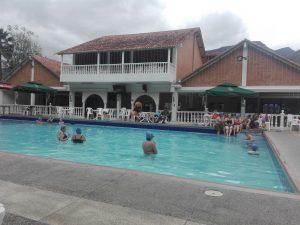 Claire's Itchyfeet.com | Colombian Guides | The Thermal Spa in Choachí