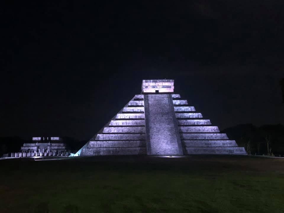 Chichen Itza Night Show: Visiting Chichen Itza at Night