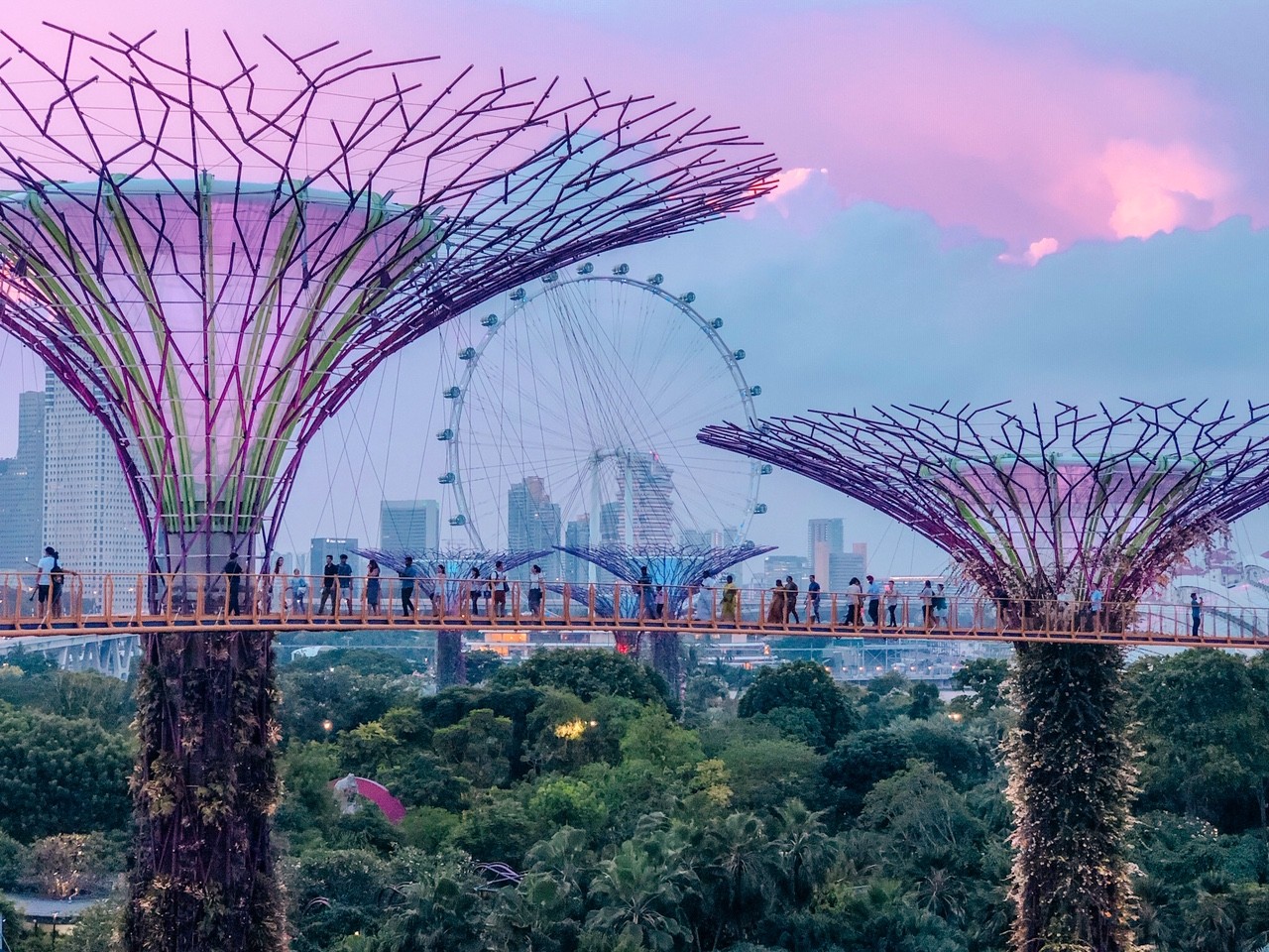 Is Singapore Safe for Women? Solo Travel Tips