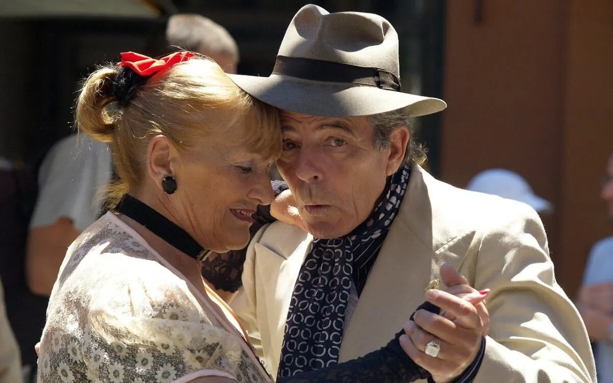 A man and woman in Argentina dancing.