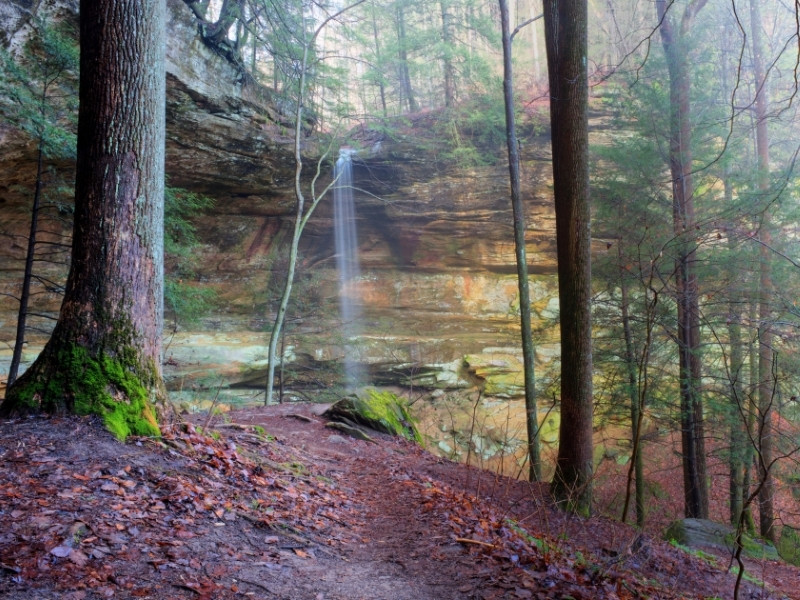 Best things to Do in Hocking Hills | Nature hike | Cantwell Cliffs | Getaway for nature lovers