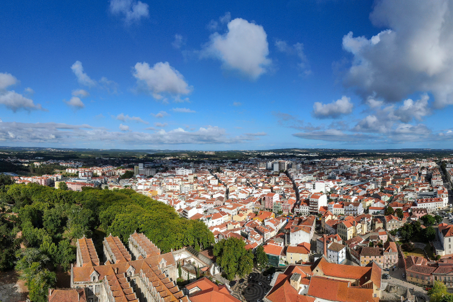 Driving from Lisbon to Porto: The 11 Best Places to visit 2022 Caldas da Rainha