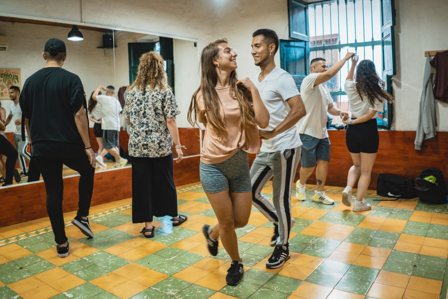 Learning Spanish and Salsa in Cali Colombia,learning salsa,learning spanish